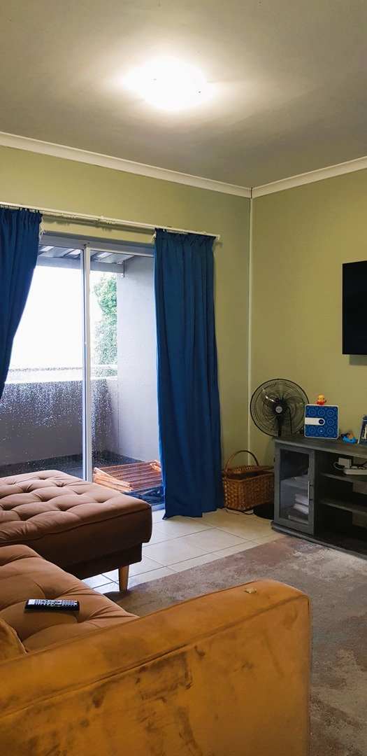 2 Bedroom Property for Sale in Klein Drakenstein Western Cape